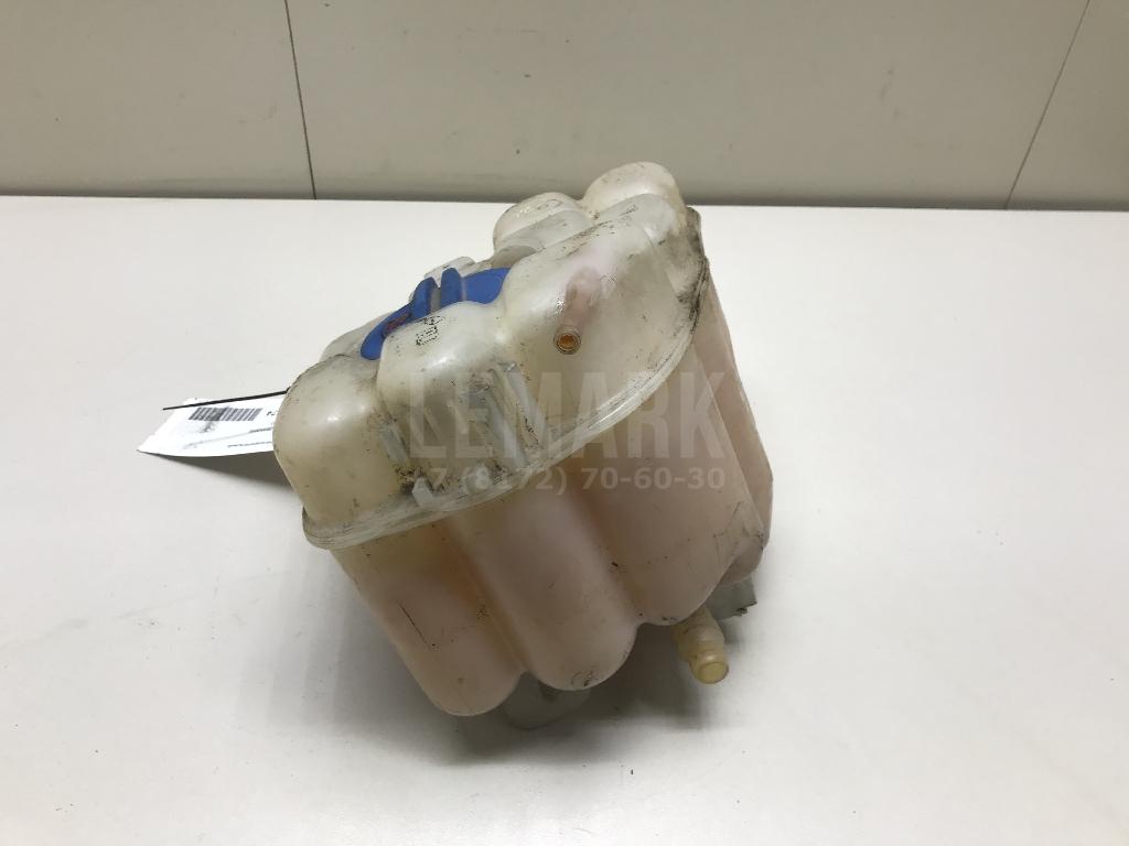 Бачок расширительный 7P0121407 VAG
