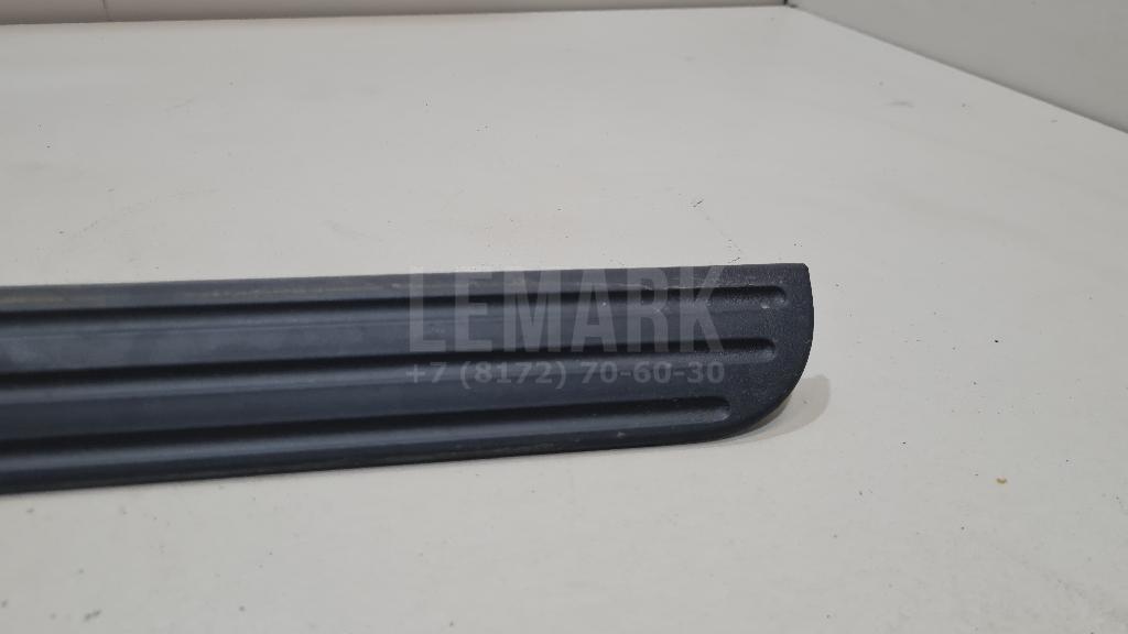 Накладка порога (внутренняя) 6791142030B0 Toyota