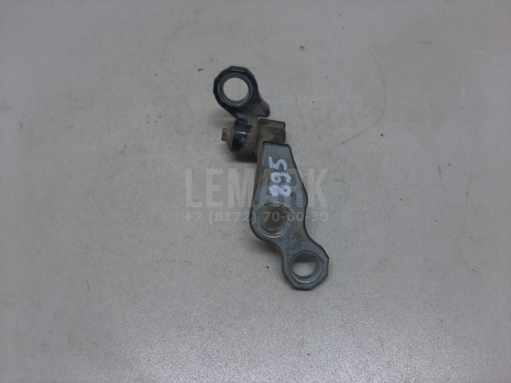 Петля двери задней правой нижняя для  Fiat Doblo Nuovo 2010