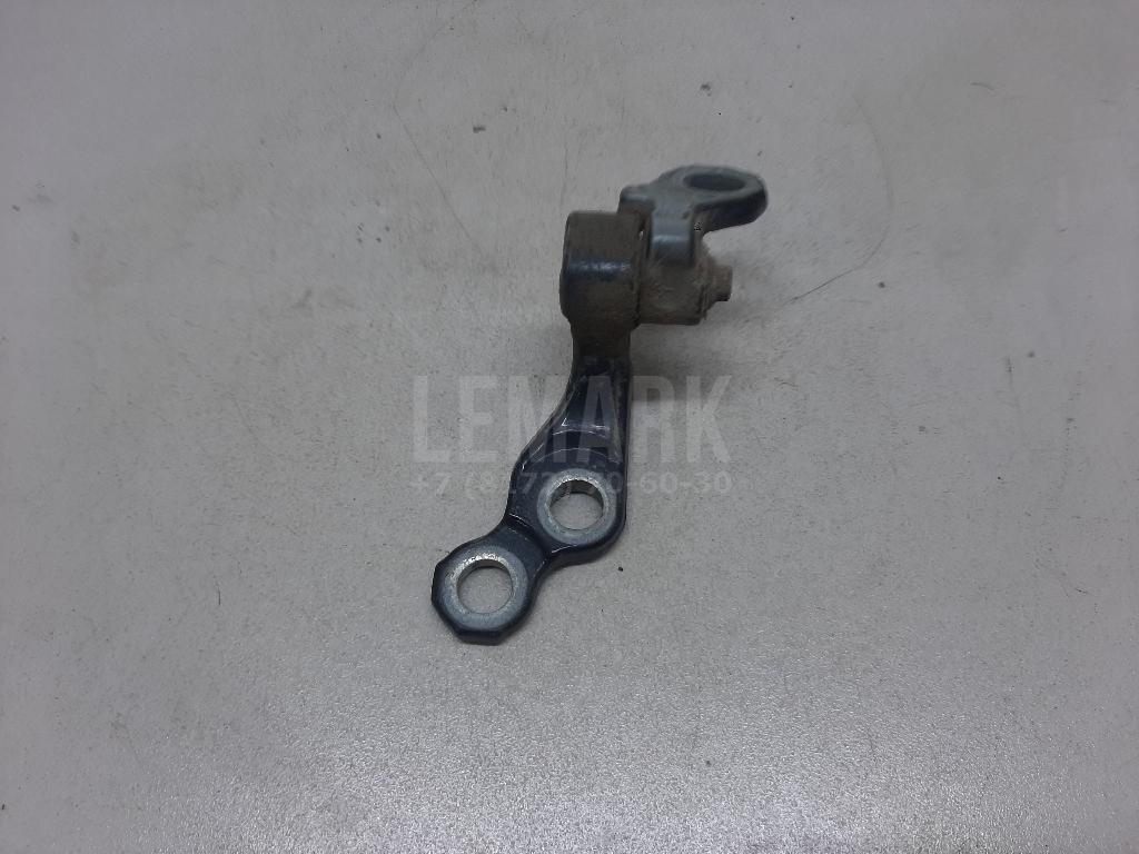Петля двери задней правой нижняя для  Fiat Doblo Nuovo 2010