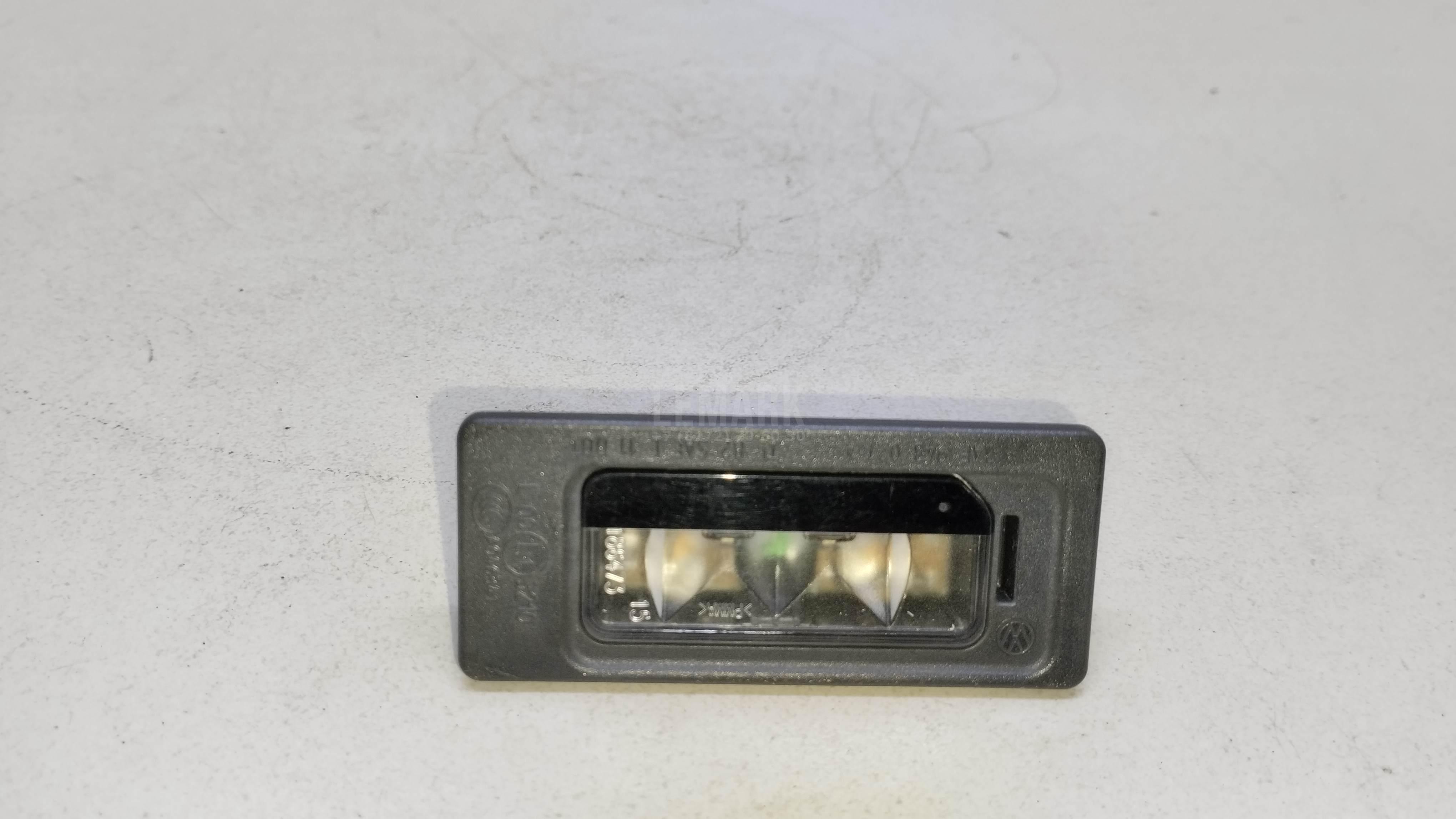Фонарь подсветки номера 3AF943021A VAG