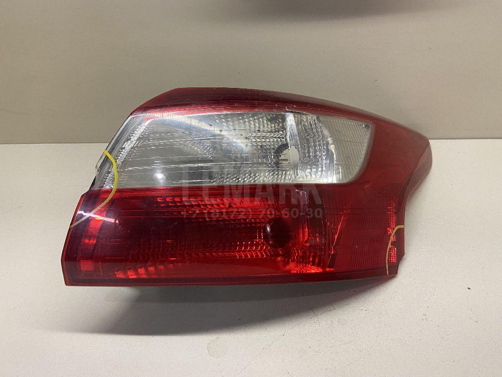 Фонарь задний наружный правый 1863057 Ford