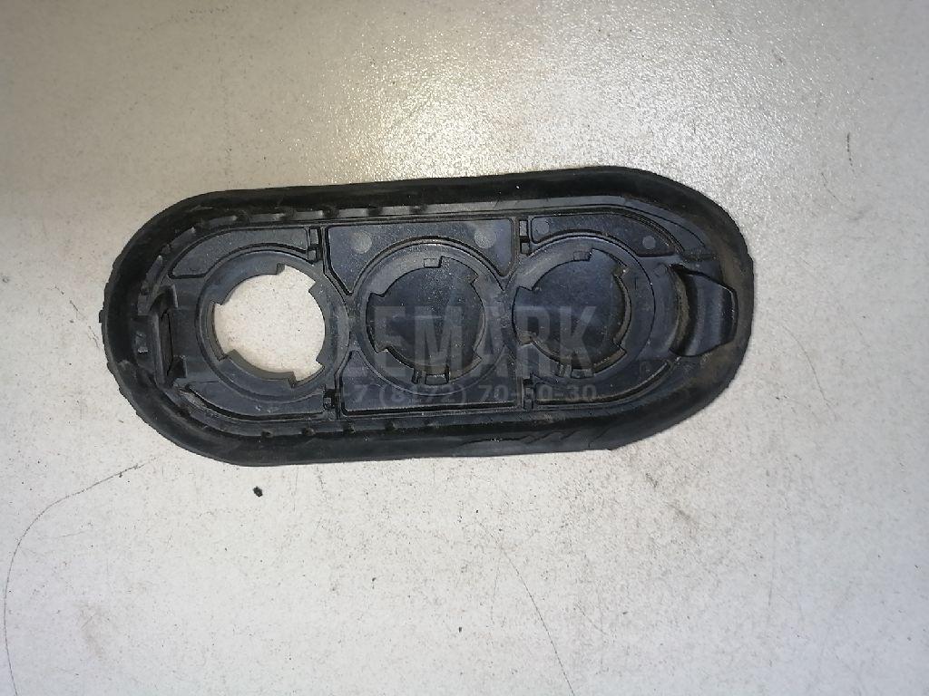 Уплотнитель (внутри) для  Audi A6 [C6,4F] 2004-2011