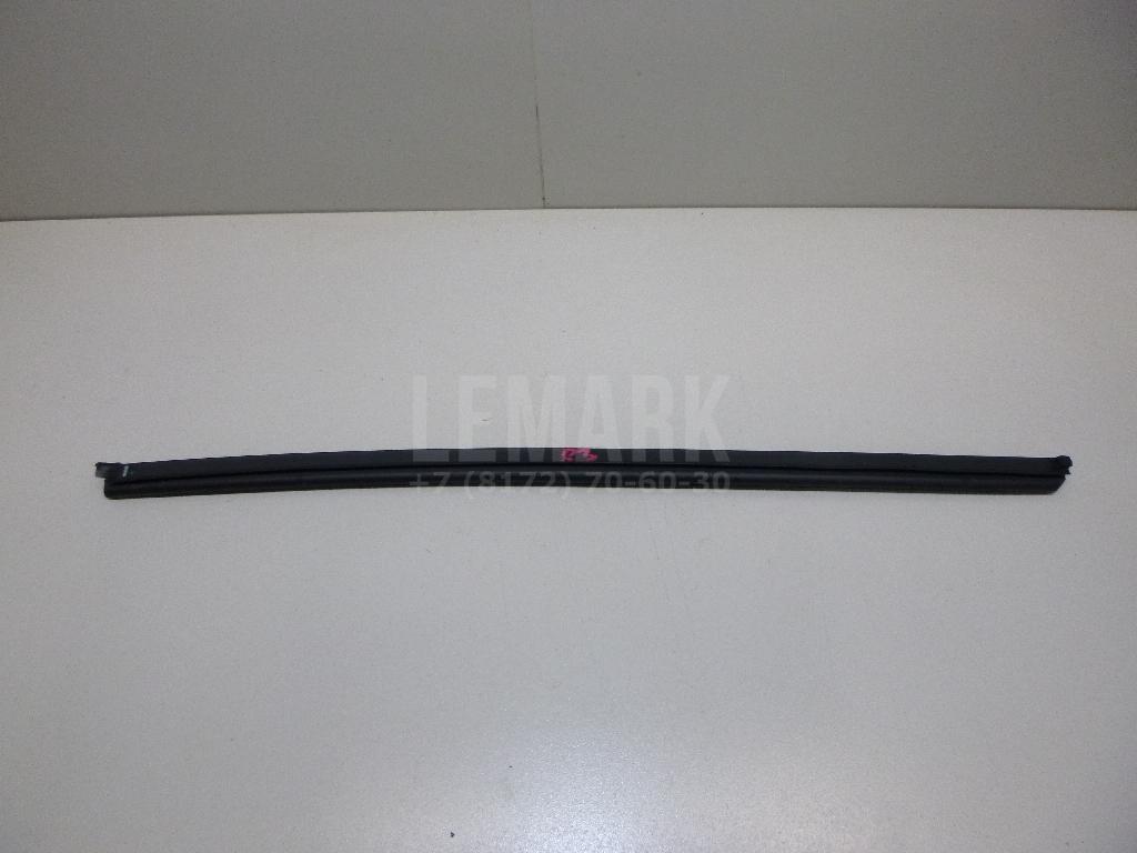 Накладка стекла заднего правого 83241D3000 Hyundai-Kia