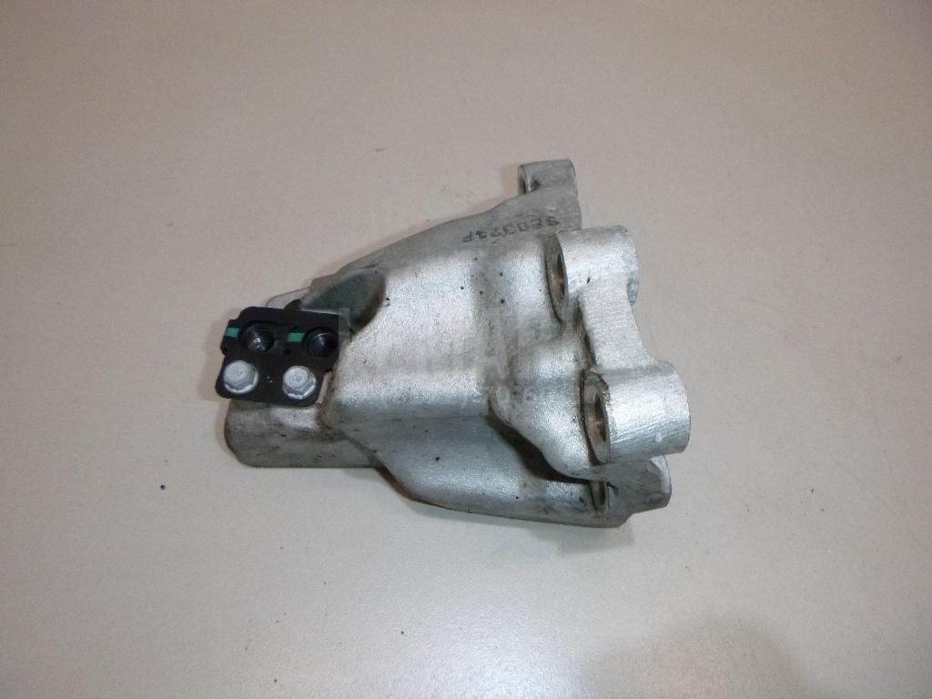 Кронштейн КПП 4312026240 Hyundai-Kia