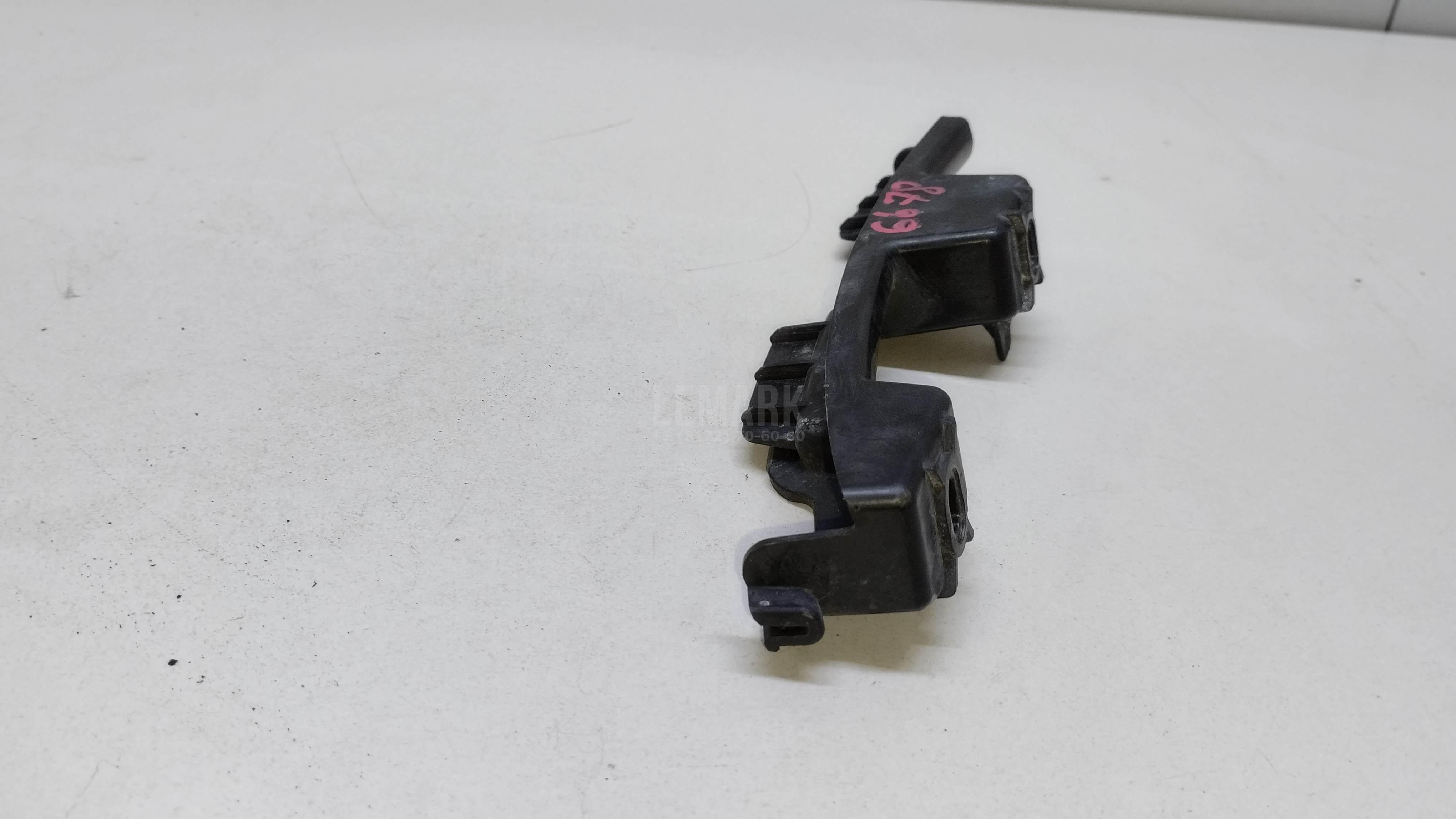 Направляющая заднего бампера правая для  BMW 4-serie F32/F33/F82 2012-2020