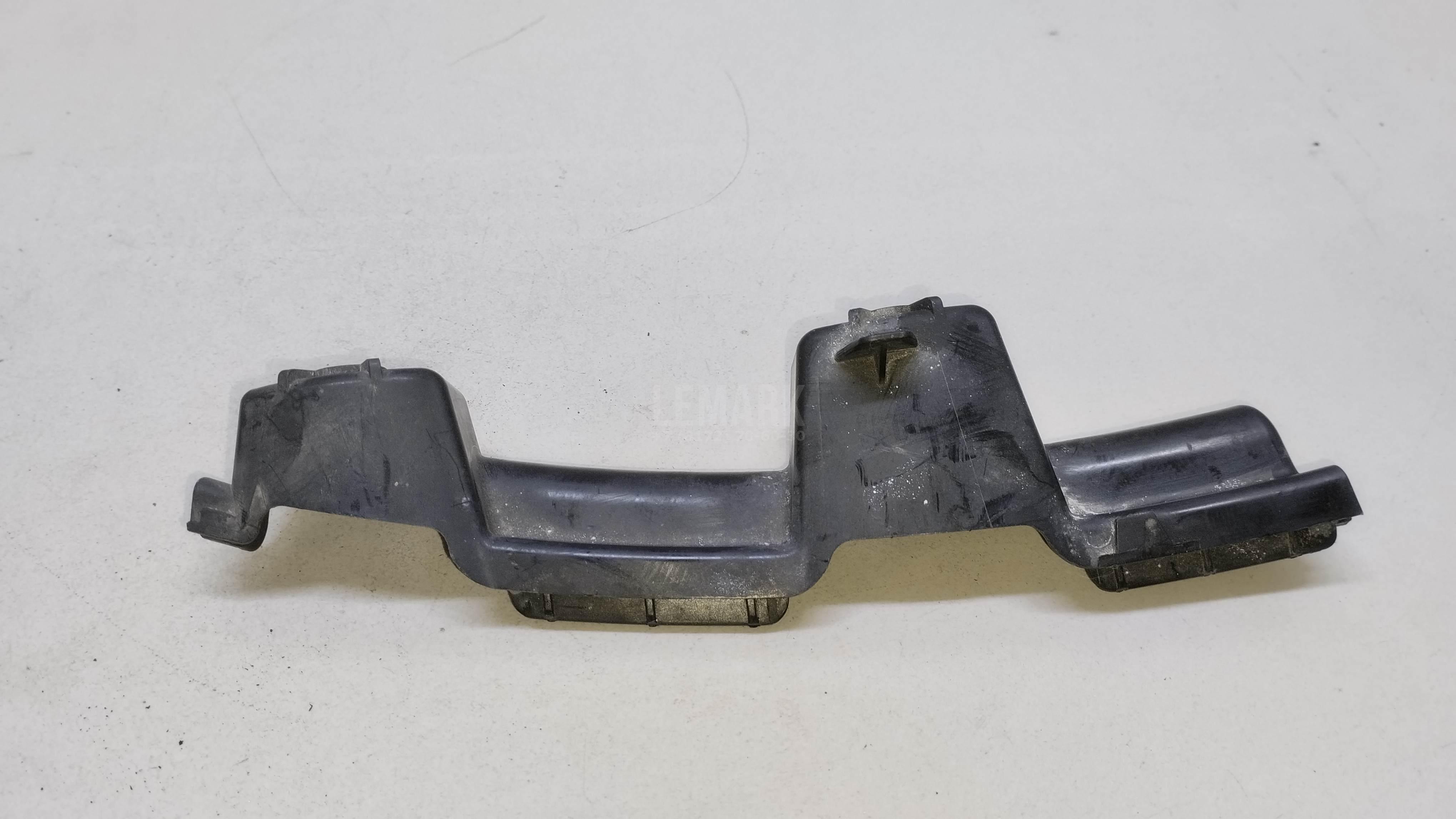 Направляющая заднего бампера правая для  BMW 4-serie F32/F33/F82 2012-2020