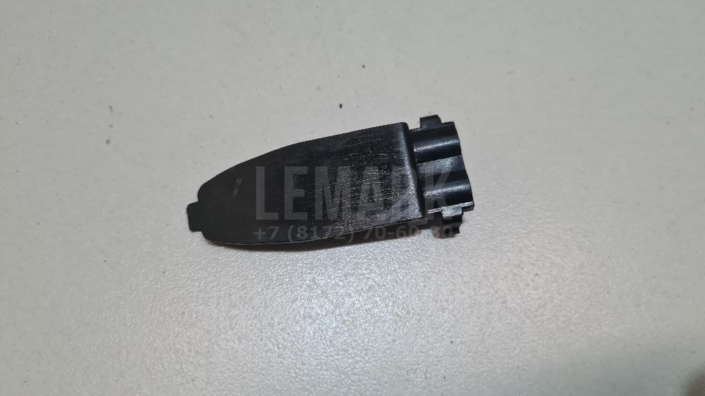Крепеж 813582P000 Hyundai-Kia