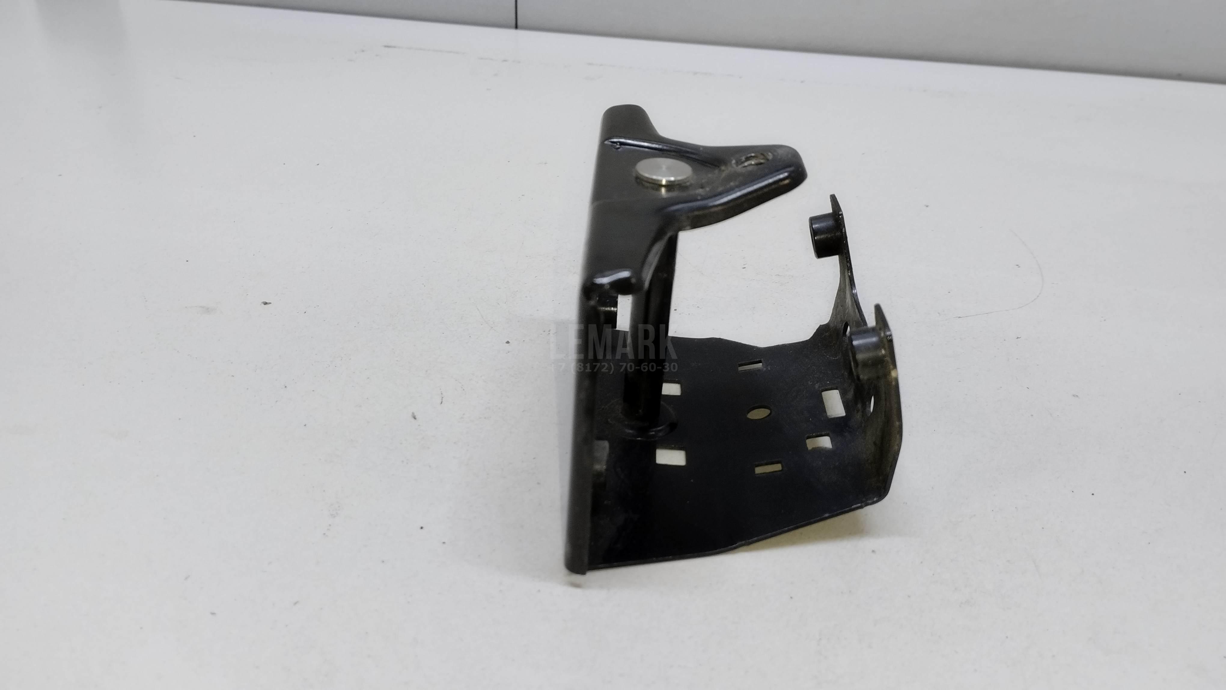 Кронштейн передней панели для  Audi A3 [8V] 2013-2020