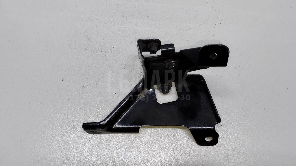 Кронштейн замка капота для  BMW 5-serie E60/E61 2003-2009