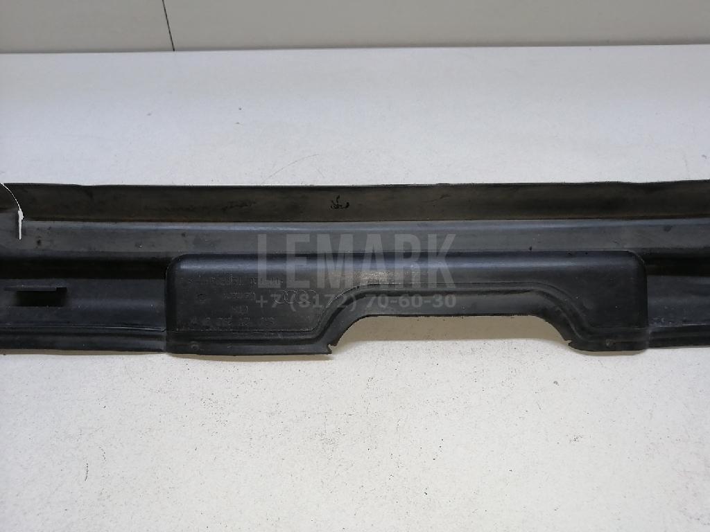 Кожух радиатора для  BMW X3 E83 2004-2010