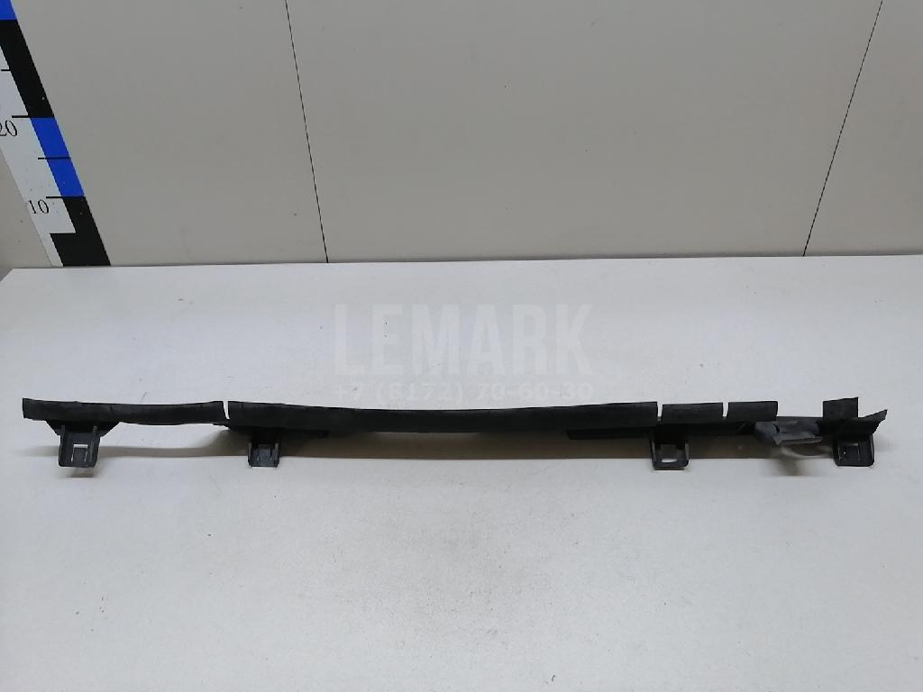 Кожух радиатора для  BMW X3 E83 2004-2010
