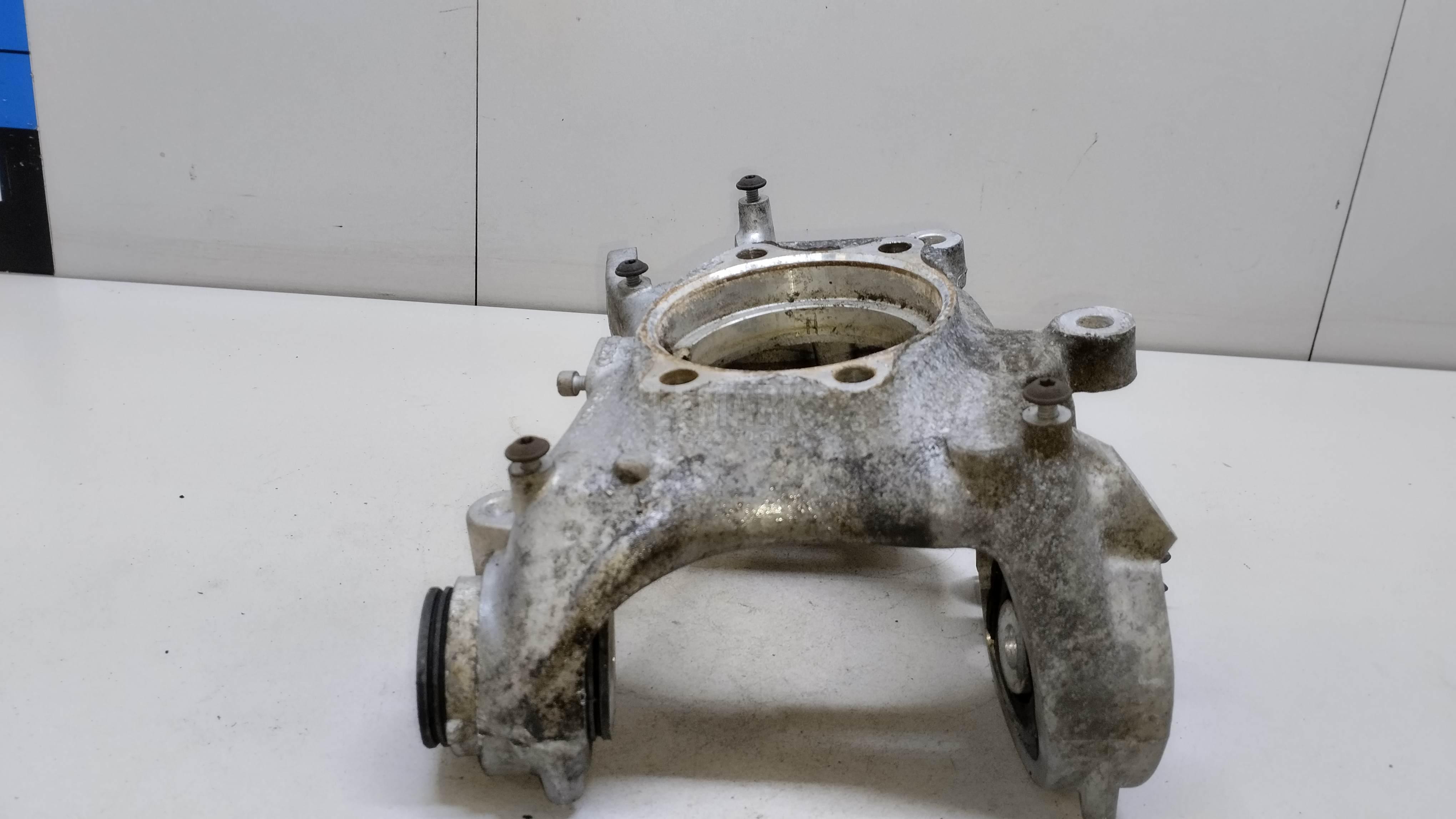 Кулак поворотный задний правый для  Audi A4 [B6] 2000-2004