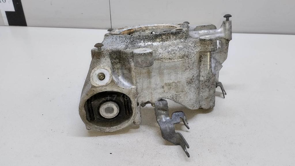 Кулак поворотный задний правый для  Audi A4 [B6] 2000-2004
