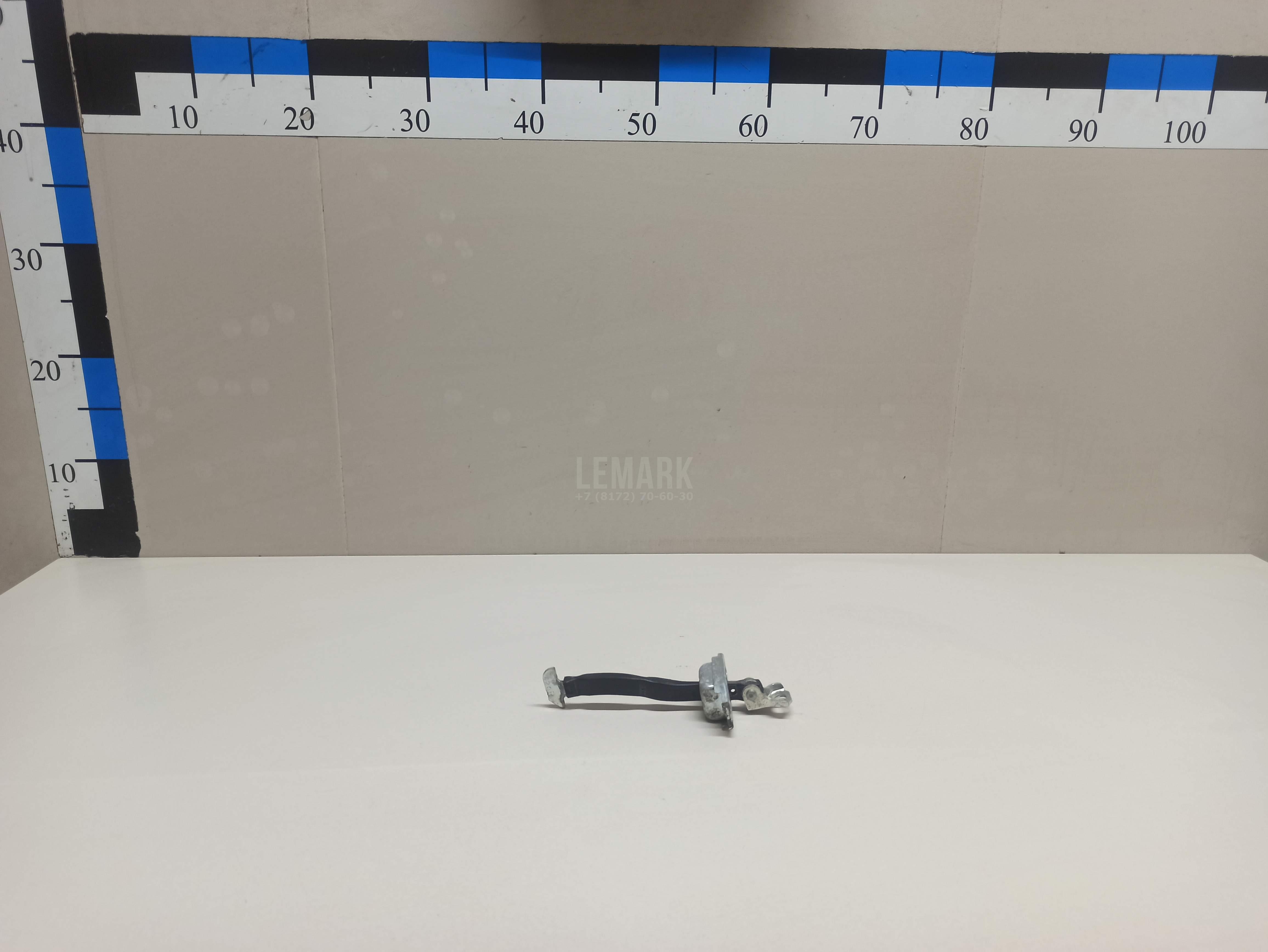 Ограничитель двери 686300R031 Toyota