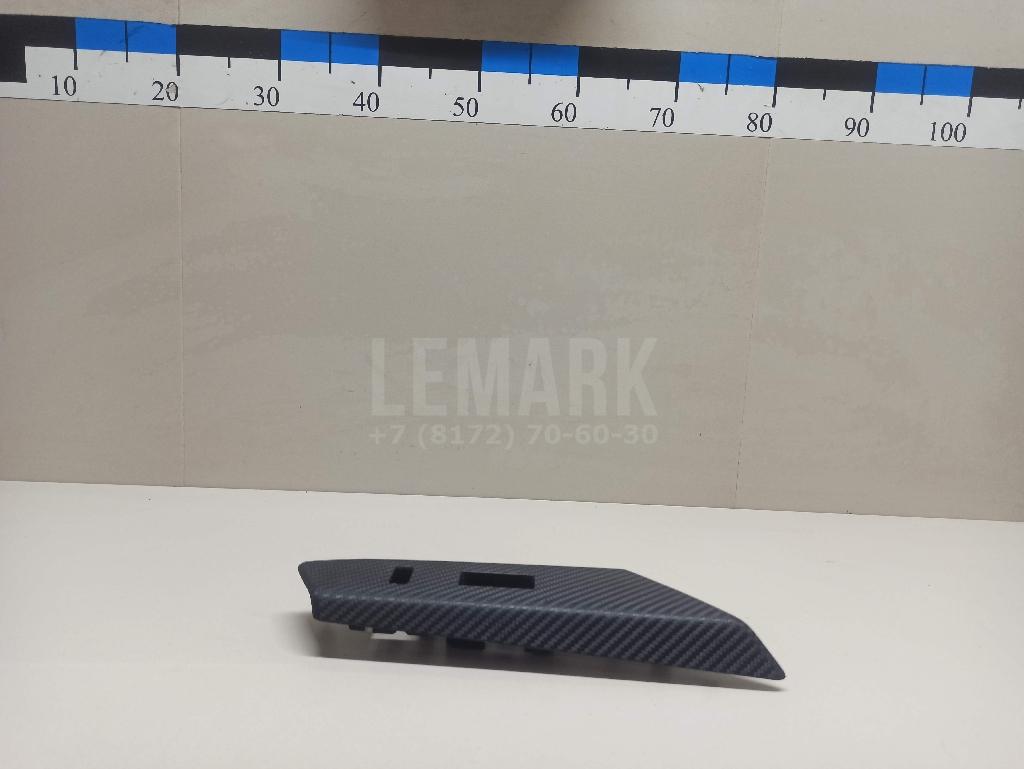 Накладка на дверь 742310R030C0 Toyota