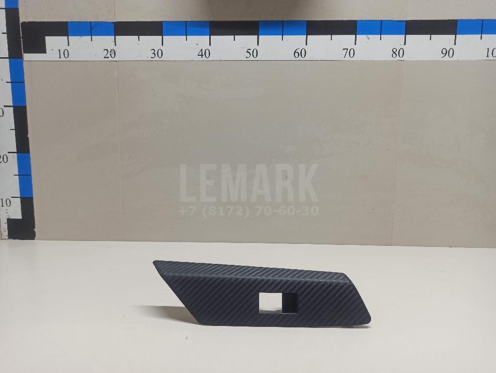 Накладка на дверь 742710R030C0 Toyota