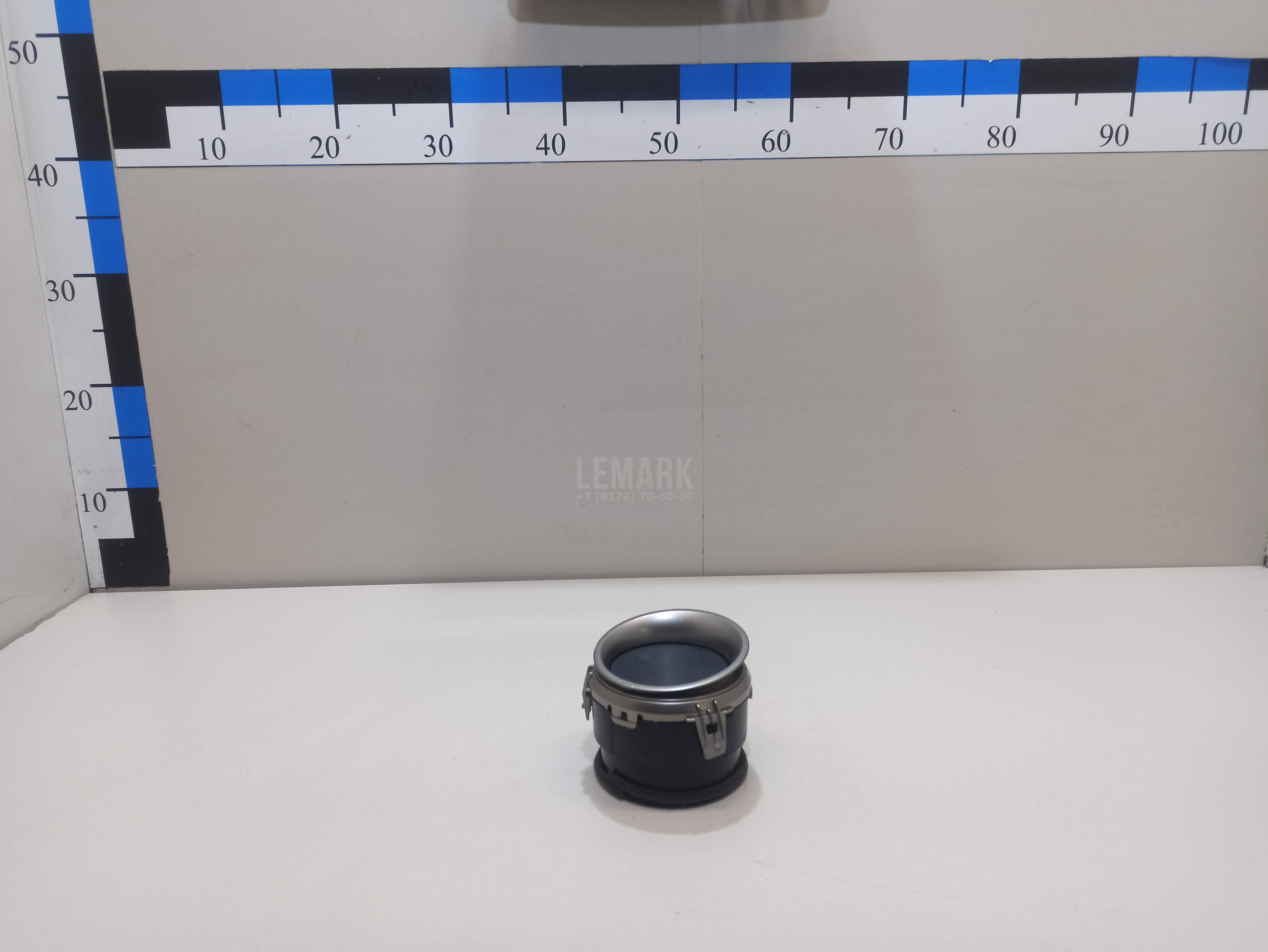 Дефлектор воздушный 556600R010C0 Toyota