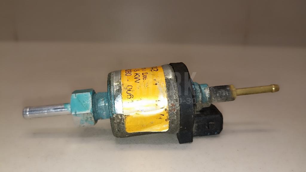 Насос топливный отопителя автономного 874080D011 Toyota