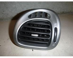 Дефлектор воздушный для Citroen Xsara Picasso 1999-2010 с разбора состояние отличное