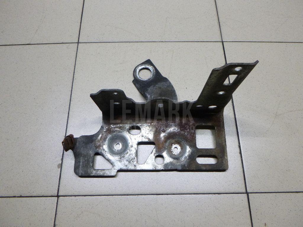 Кронштейн воздушного фильтра 23714JD00A Nissan