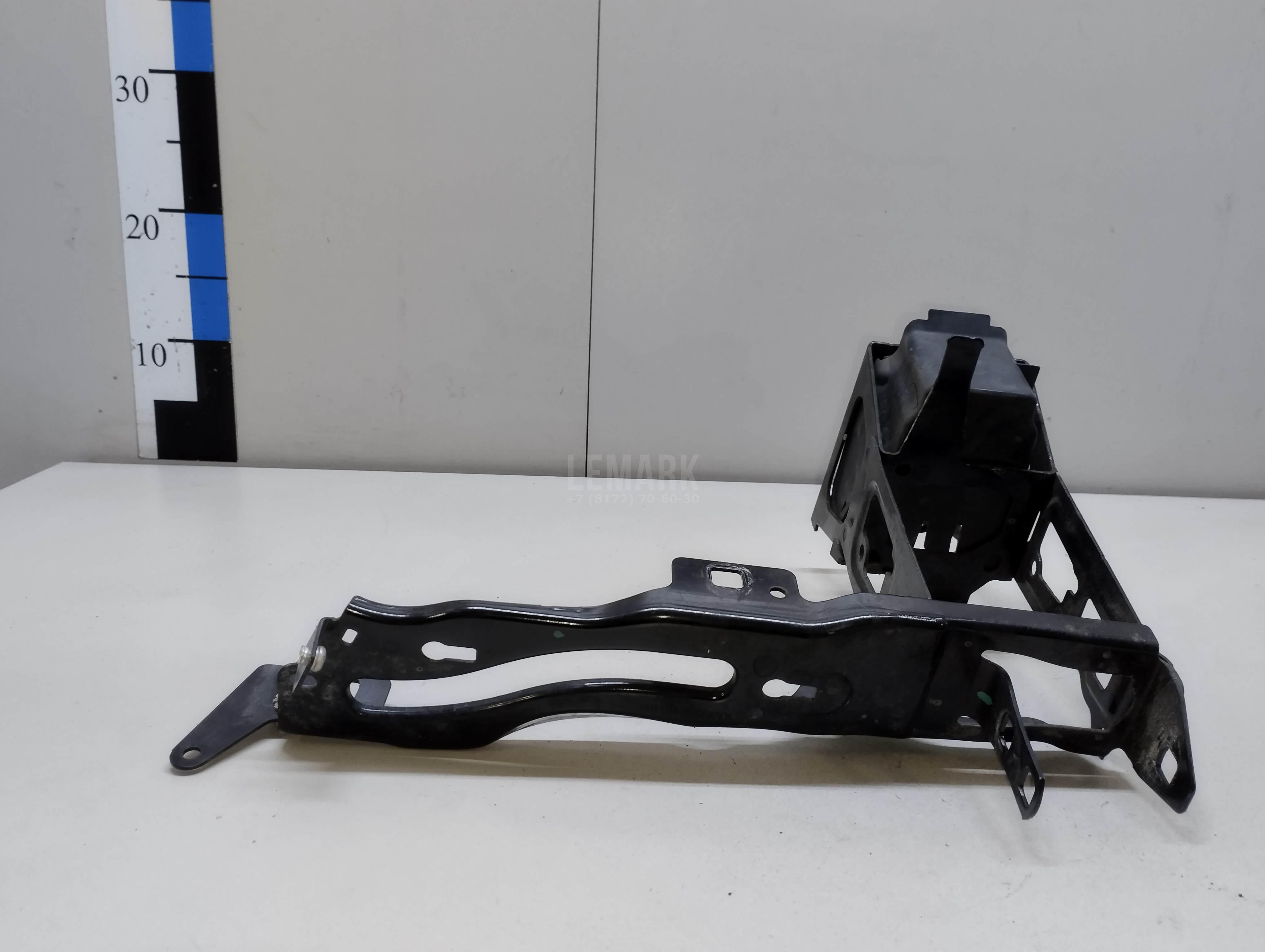 Кронштейн крепления фары для  BMW X5 E70 2007-2013