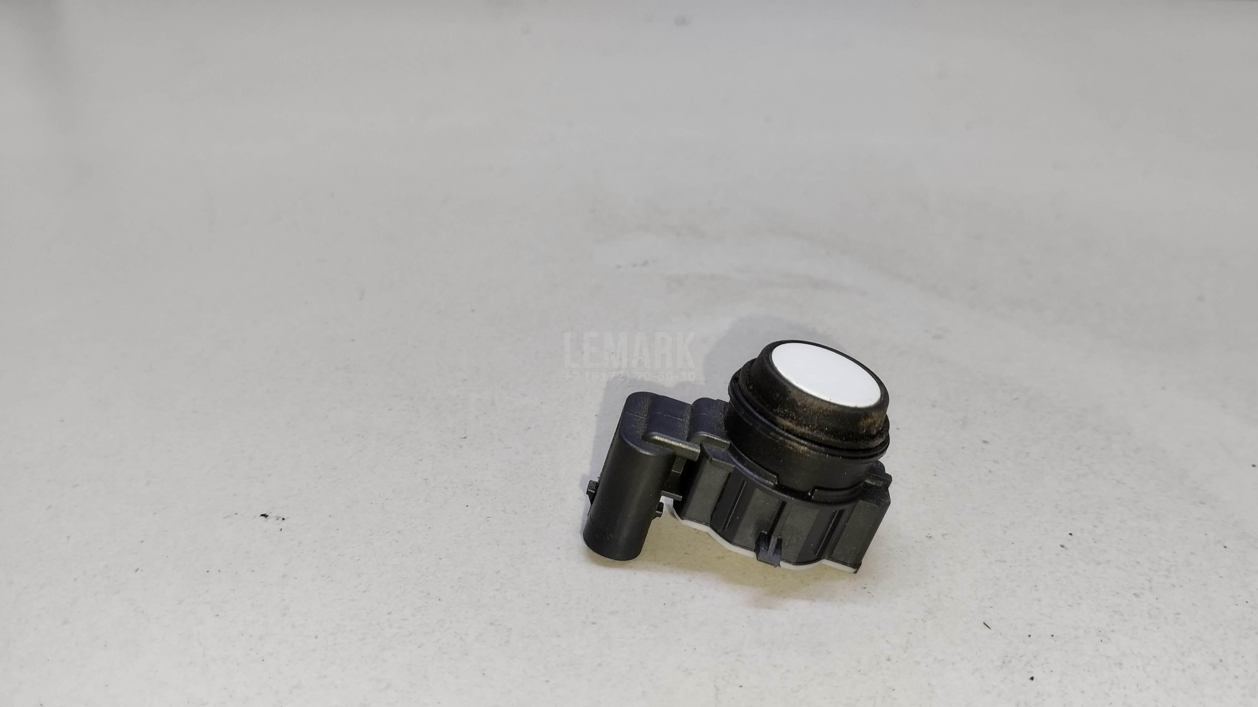 Датчик парковки для  BMW 1-serie E82/E88 2007-2013
