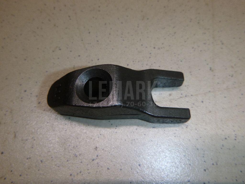 Кронштейн форсунки 338142A402 Hyundai-Kia