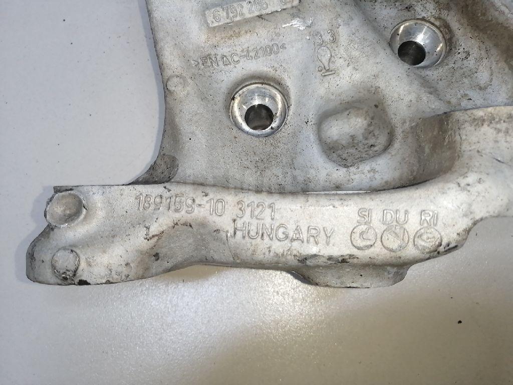 Кулак поворотный передний правый для  Audi 100/200 [44] 1983-1991