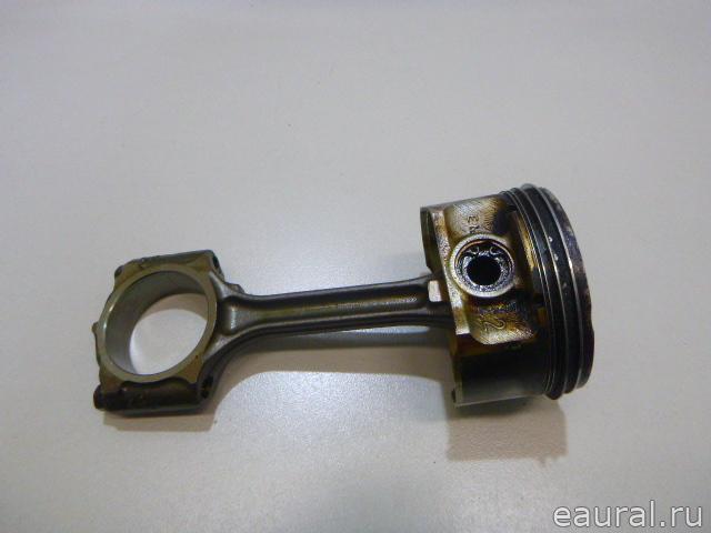 Поршень с шатуном