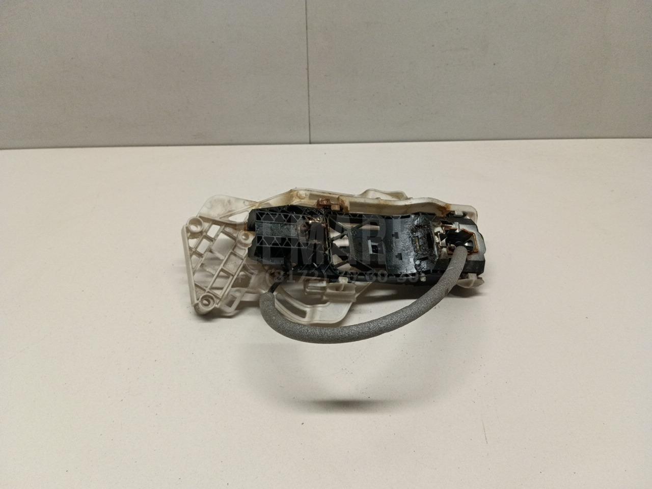 Кронштейн ручки 5N0839885H VAG