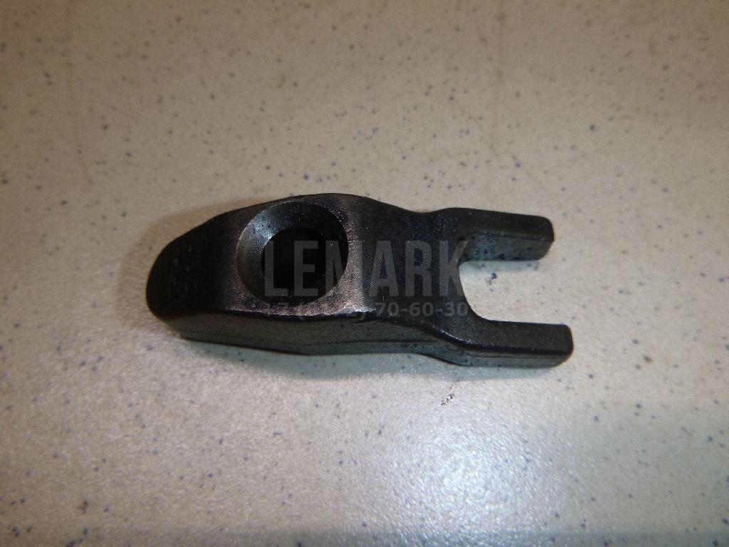Кронштейн форсунки 338142A402 Hyundai-Kia