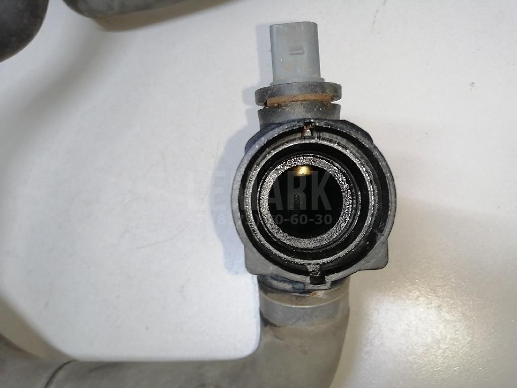 Патрубок радиатора для  Audi 80/90 [B2] 0-1986