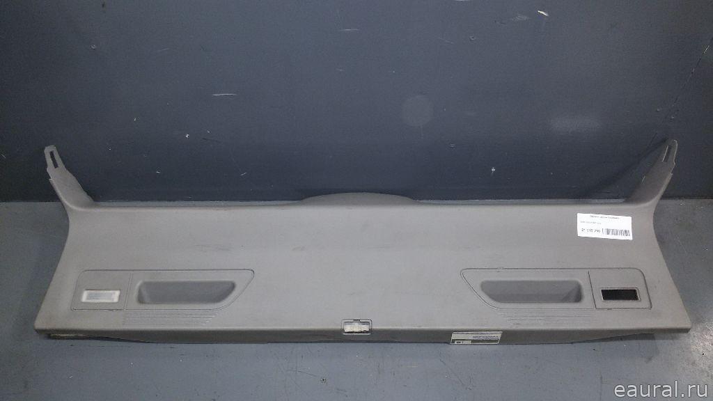 Обшивка двери багажника