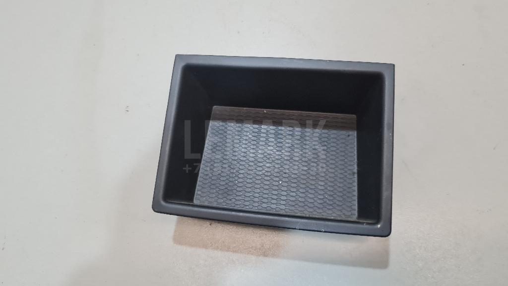 Бардачок 84693D7000 Hyundai-Kia