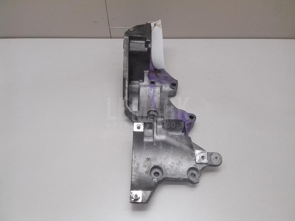 Кронштейн генератора 03L903143Q VAG