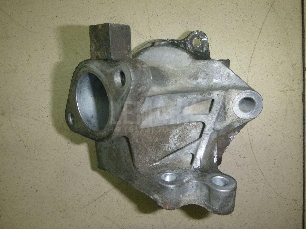 Корпус насоса водяного (помпы) 210136N200 Nissan