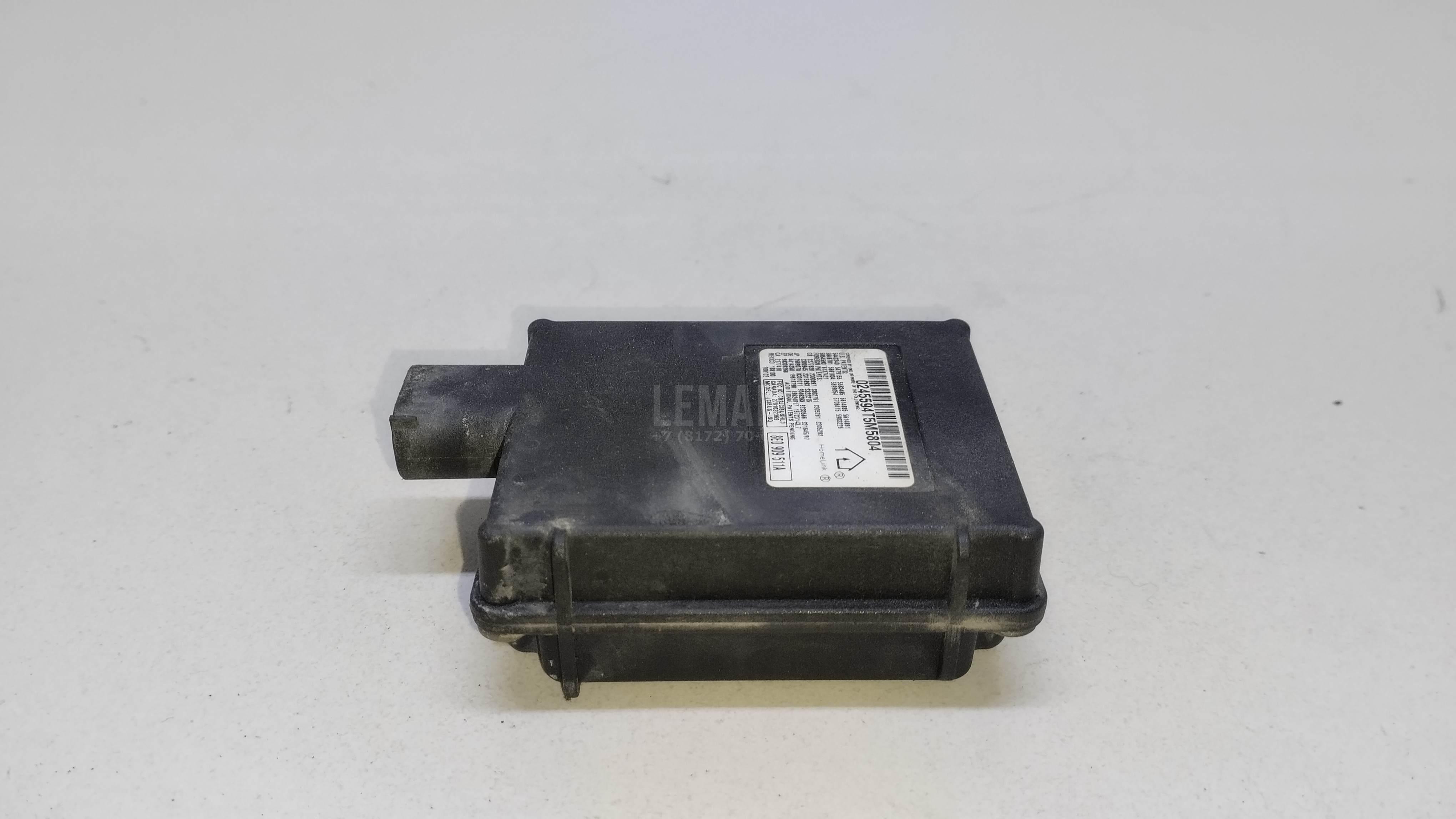 Блок электронный для  Audi V8 1988-1994