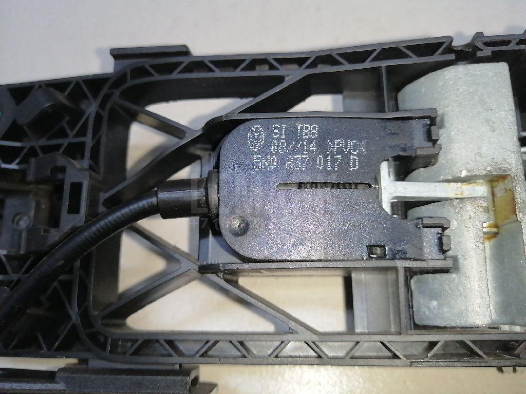 Кронштейн ручки для  BMW 1-serie F20/F21 2011-2019