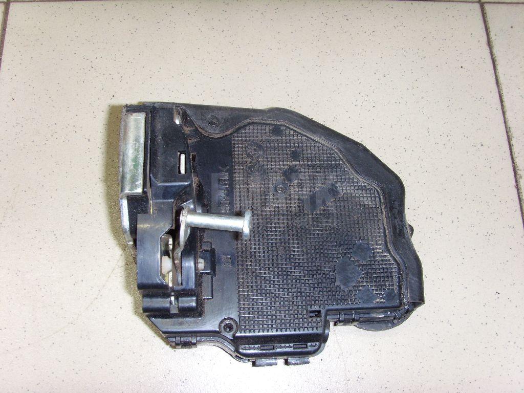 Замок двери задней правой 6905033120 Toyota