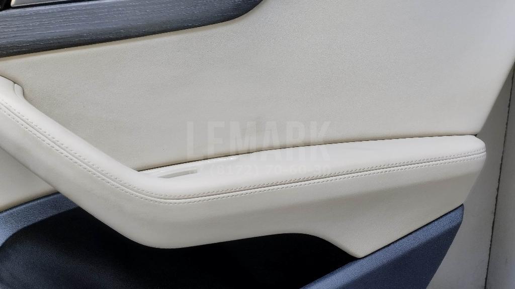 Обшивка двери задней правой для  BMW 2-serie F45/F46 Tourer 2015-2022