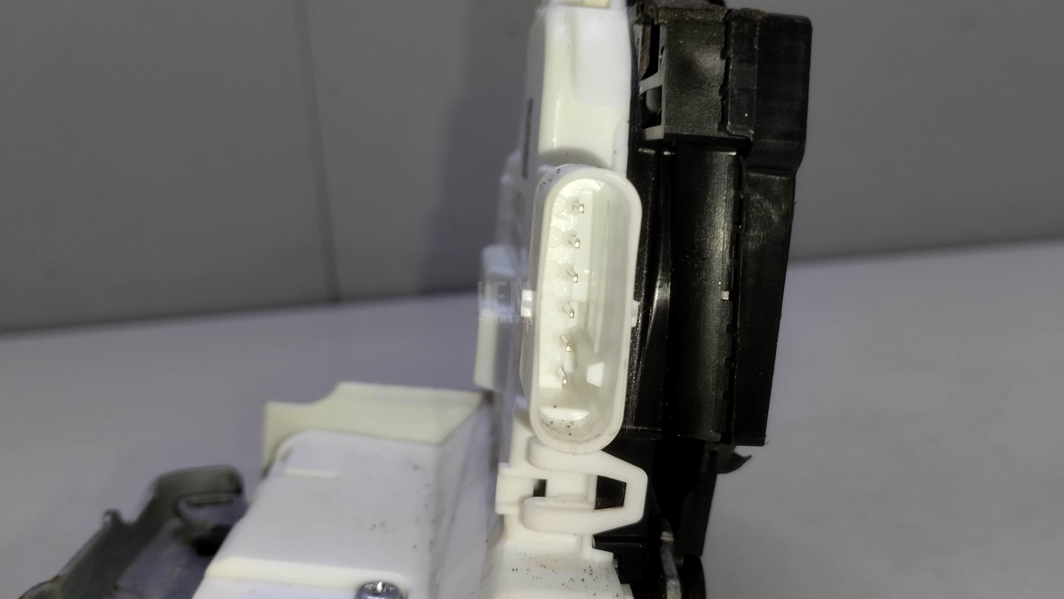 Замок двери передней правой для  BMW 1-serie F20/F21 2011-2019