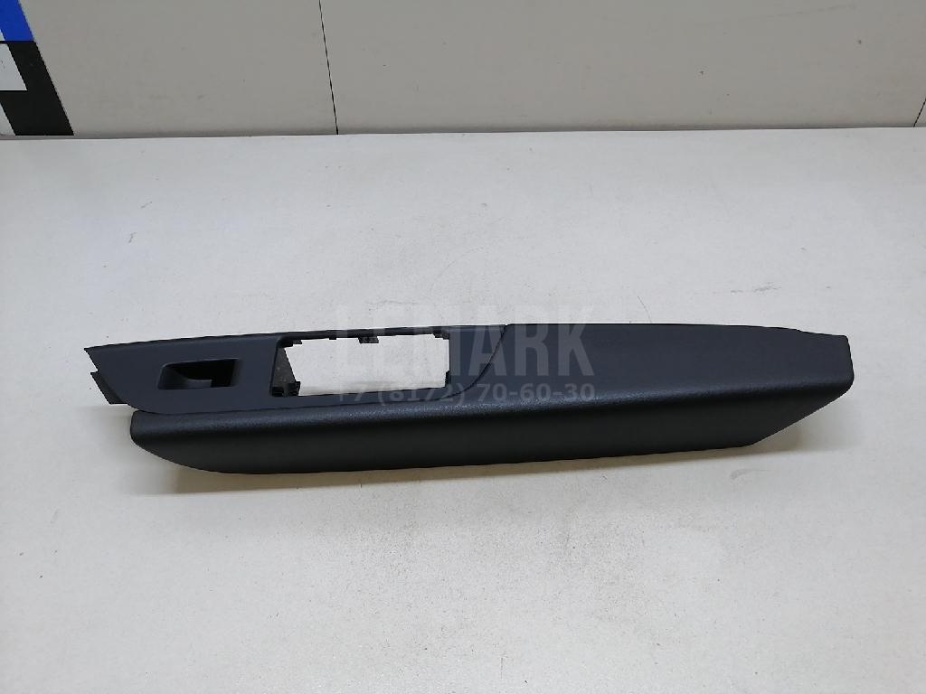 Подлокотник 7P6868140DK84 VAG