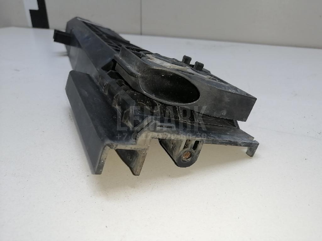 Кронштейн радиатора для  Citroen C4 Grand Picasso 2006-2014