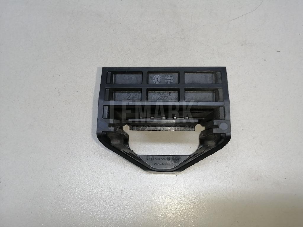 Кронштейн радиатора для  BMW X5 E53 2000-2007