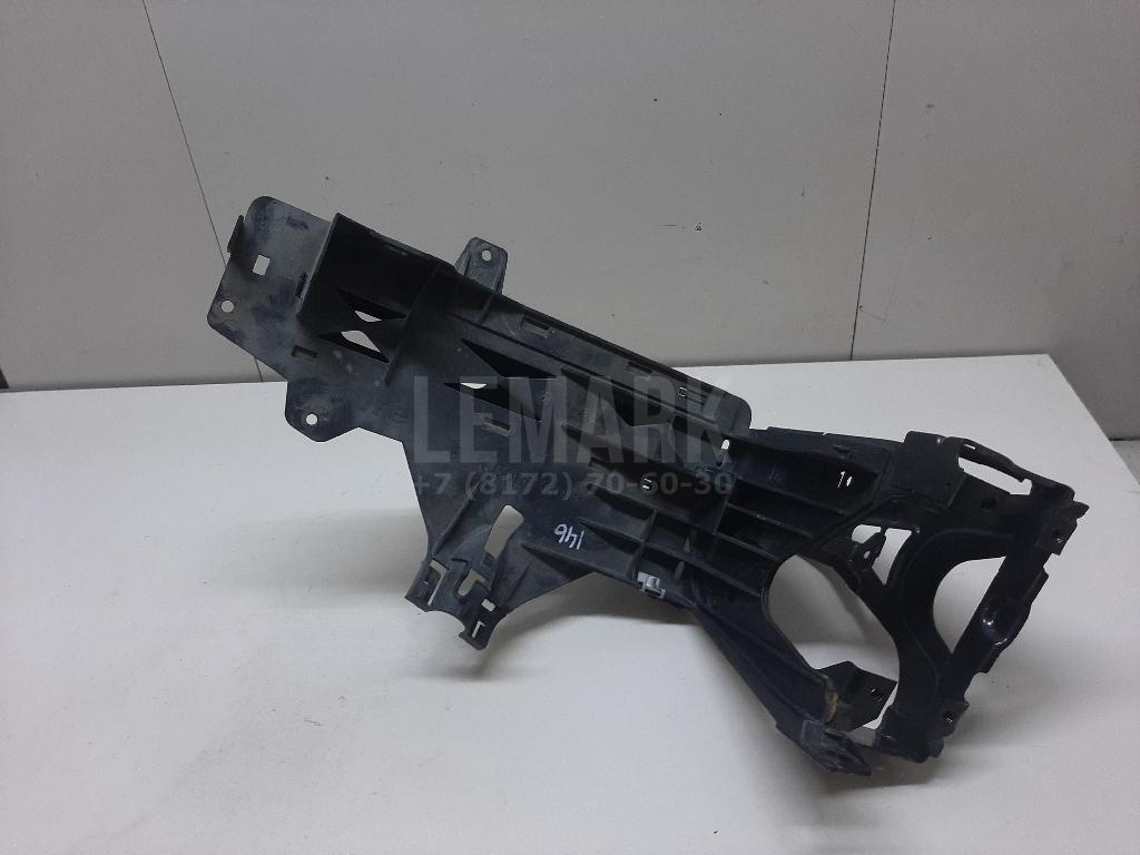 Кронштейн фар правый для  BMW 1-serie F20/F21 2011-2019