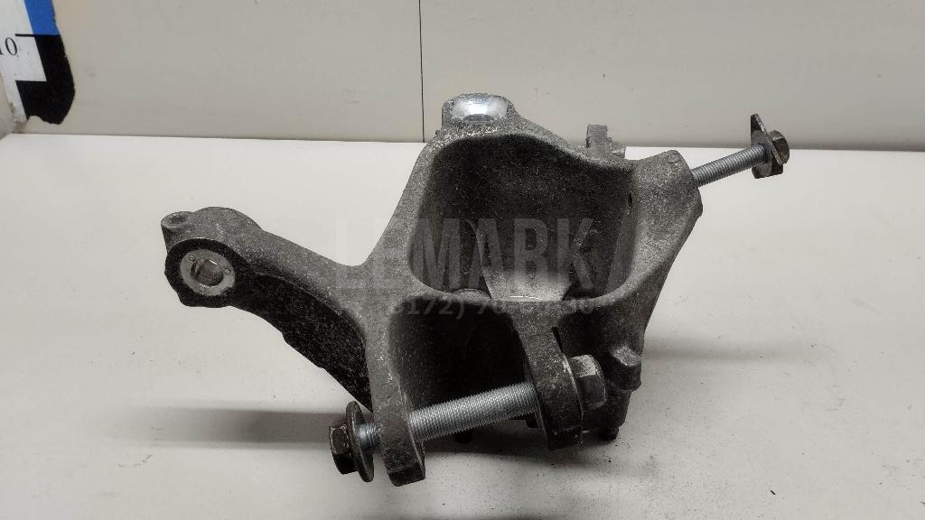Кулак поворотный задний левый для  BMW 1-serie F20/F21 2011-2019