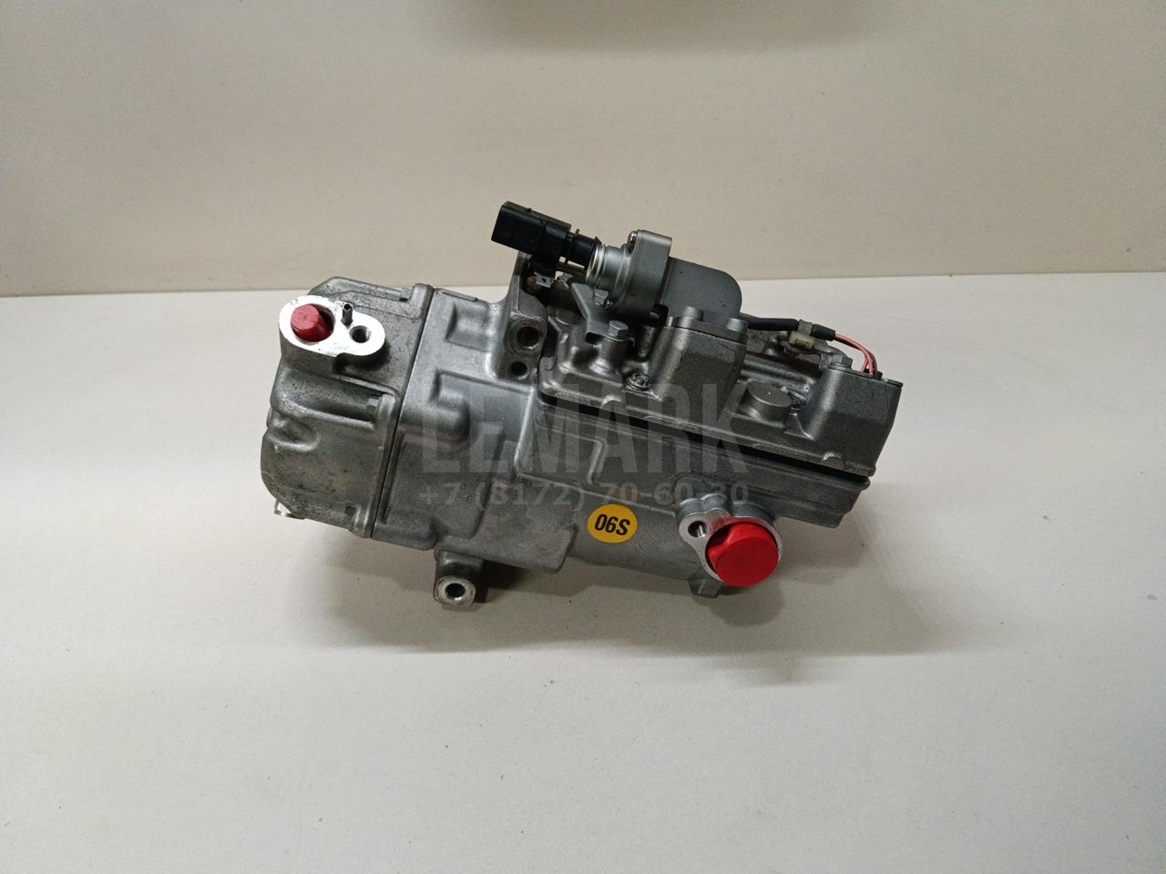 Компрессор кондиционера 7P0820803G VAG