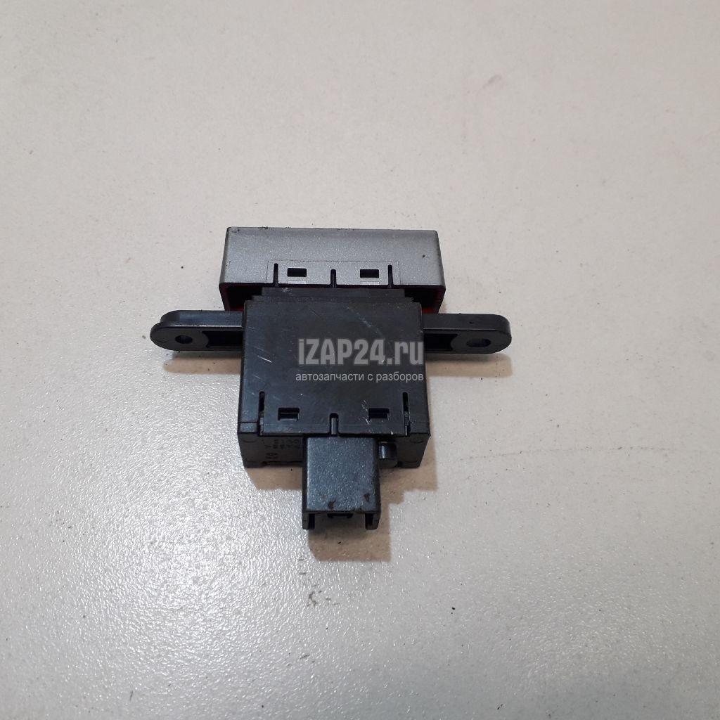 UR56664H0 Кнопка аварийной сигнализации Mazda BT-50 (2006 - 2012)
