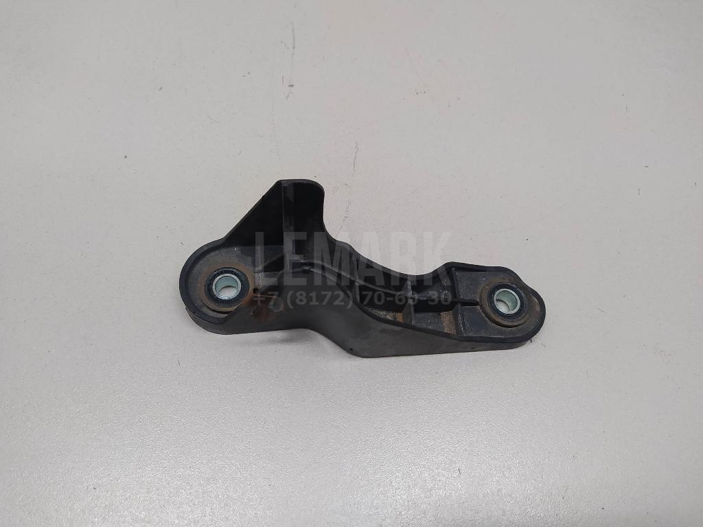 Кронштейн крепления троса КПП LR006378 Land Rover